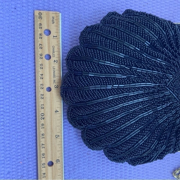 Black Beaded Clutch Purse Clam Shell Shoulder Bag 7” X 6”  with a 17” Chain Drop - Picture 8 of 9